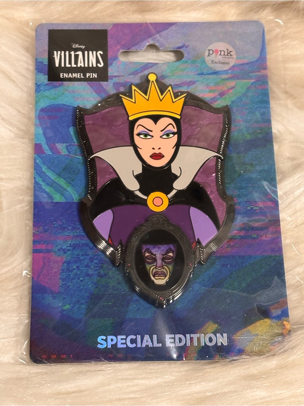 PALM Pink a la Mode Disney- Coat of Arms Series- Evil Queen Jumbo Pin LE 400